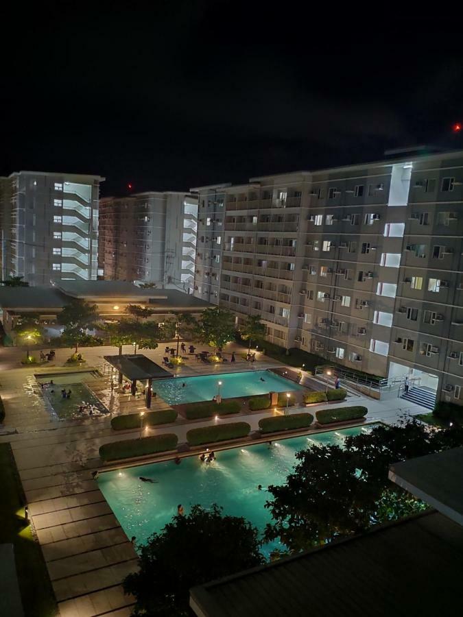 Trees Residences - Tower 11 1Br With Balcony Manila Exterior photo